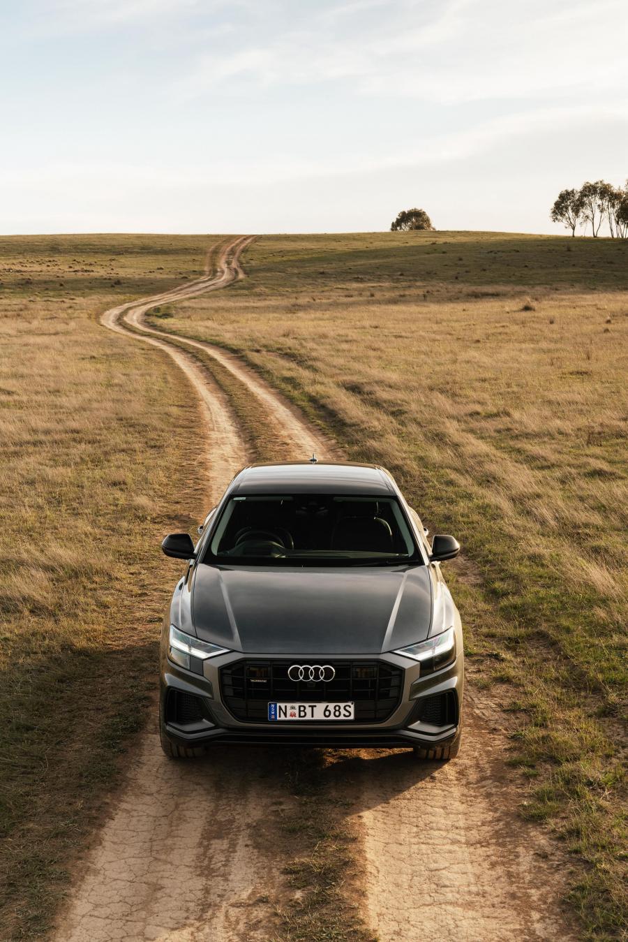  Audi Q8 55 TFSI Quattro 2018 года  (AU) (фото 16 из 17)